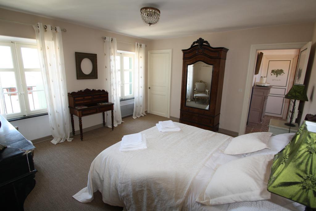 La Montagute Villa Thezan-des-Corbieres Szoba fotó